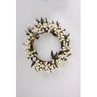 Gloss Berry Wreath Cream 20cm